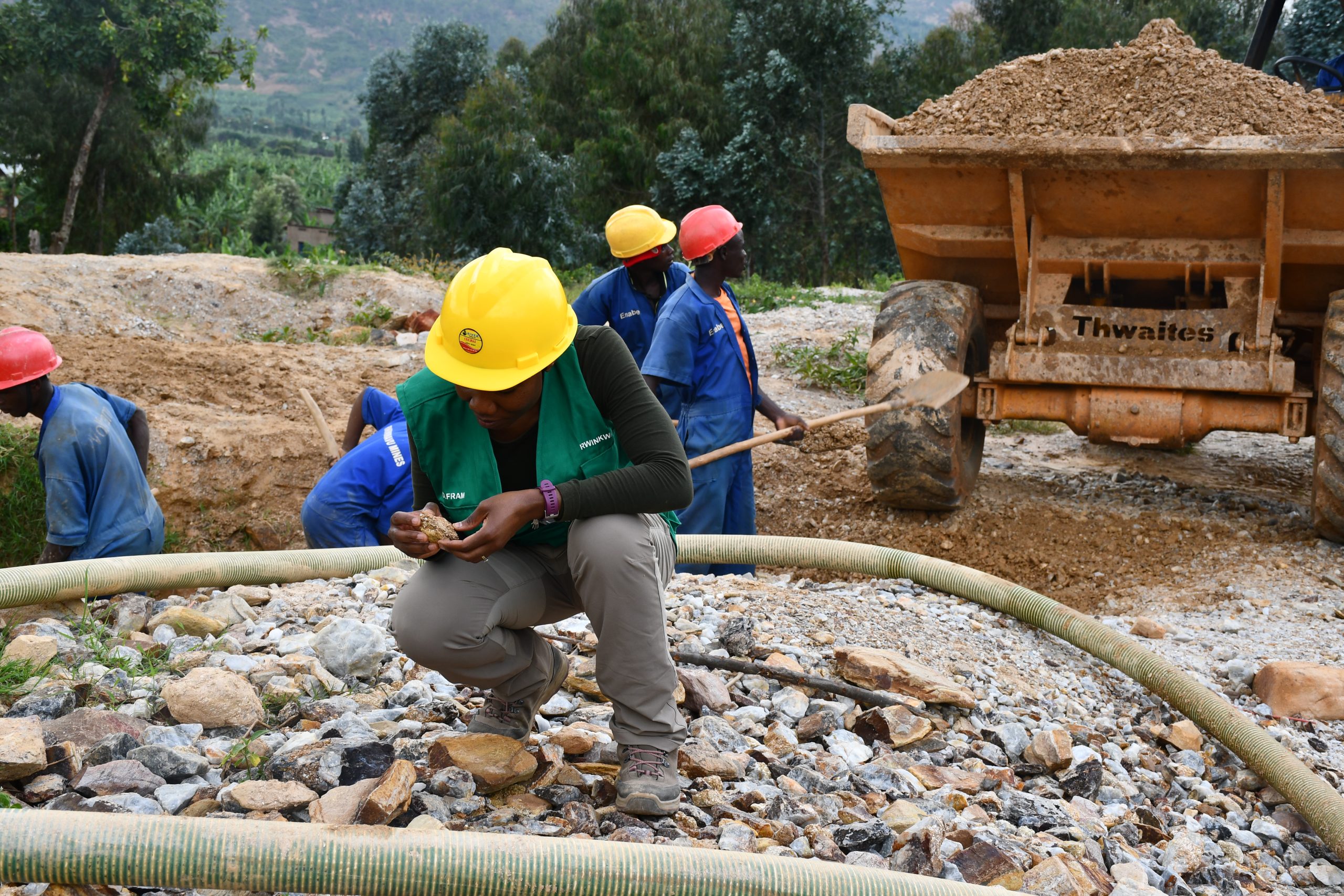 Contract geologists as a service